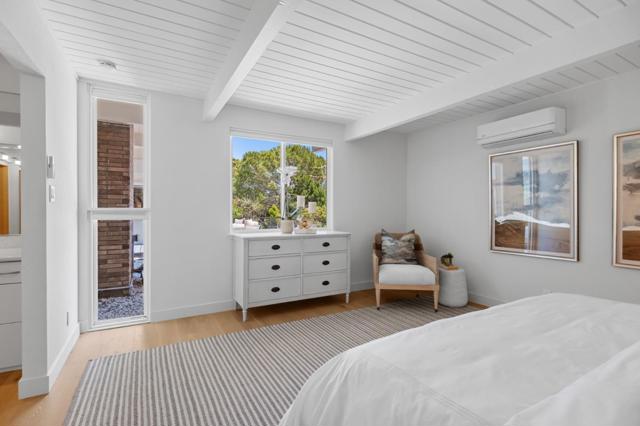 2989 Dolores Way, Burlingame CA: https://media.crmls.org/mediaz/7b6f266c-a640-4850-8fdc-a1aa44466f48.jpg