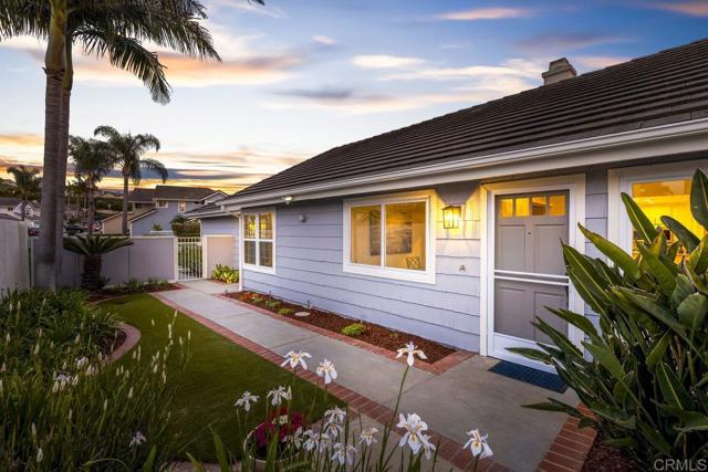 Detail Gallery Image 2 of 54 For 2300 Avenida Marejada, San Clemente,  CA 92673 - 2 Beds | 2 Baths