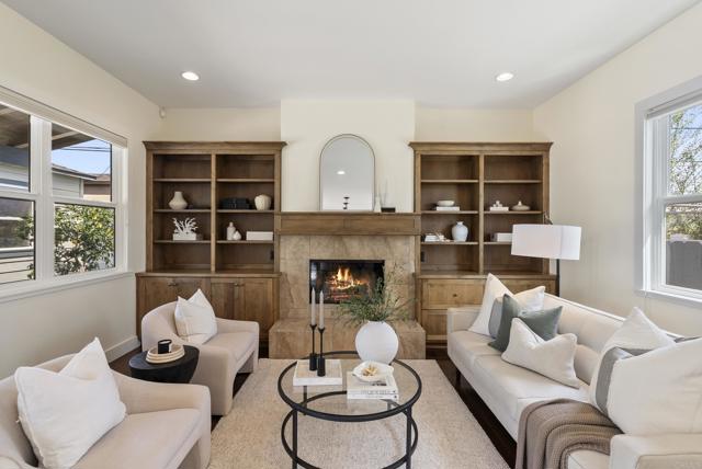 Detail Gallery Image 15 of 42 For 871 Tarento Dr, San Diego,  CA 92106 - 4 Beds | 3 Baths