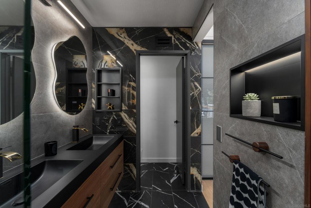 MLS #250042589SD image #33