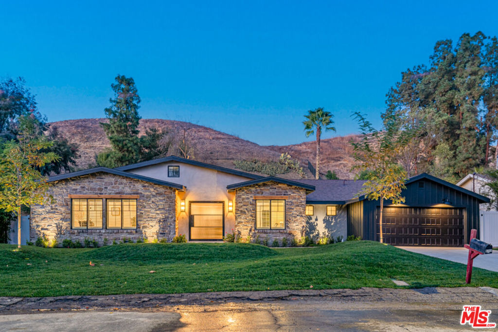 5117 Dumont Place
