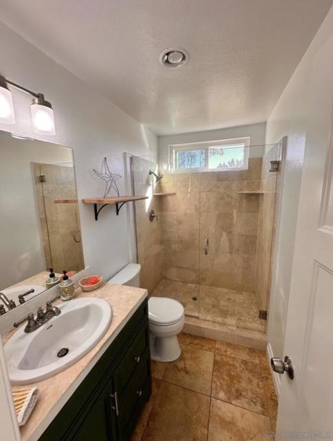 911 Caminito Madrigal, Carlsbad CA: https://media.crmls.org/mediaz/7b71359b-ee15-4e00-8c5a-d301a743bf80.jpg