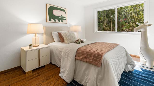 760 La Mesa Drive, Portola Valley CA: https://media.crmls.org/mediaz/7b71b01b-df06-4c28-b343-0d85ca23917f.jpg