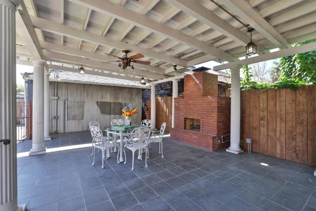 73 S 15th Street, San Jose CA: https://media.crmls.org/mediaz/7b720657-9a7d-422f-805f-f242a180a80a.jpg