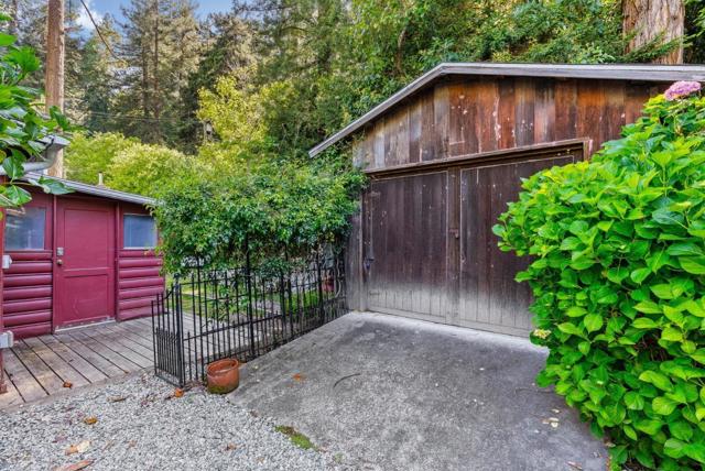 186 Saint Bernard Street, Santa Cruz CA: https://media.crmls.org/mediaz/7b7267c3-b581-47ca-8529-4d143666a49c.jpg