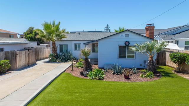 562 564 11Th St, Imperial Beach CA: https://media.crmls.org/mediaz/7b729ebb-9c04-424f-88ab-fd911ef12f38.jpg