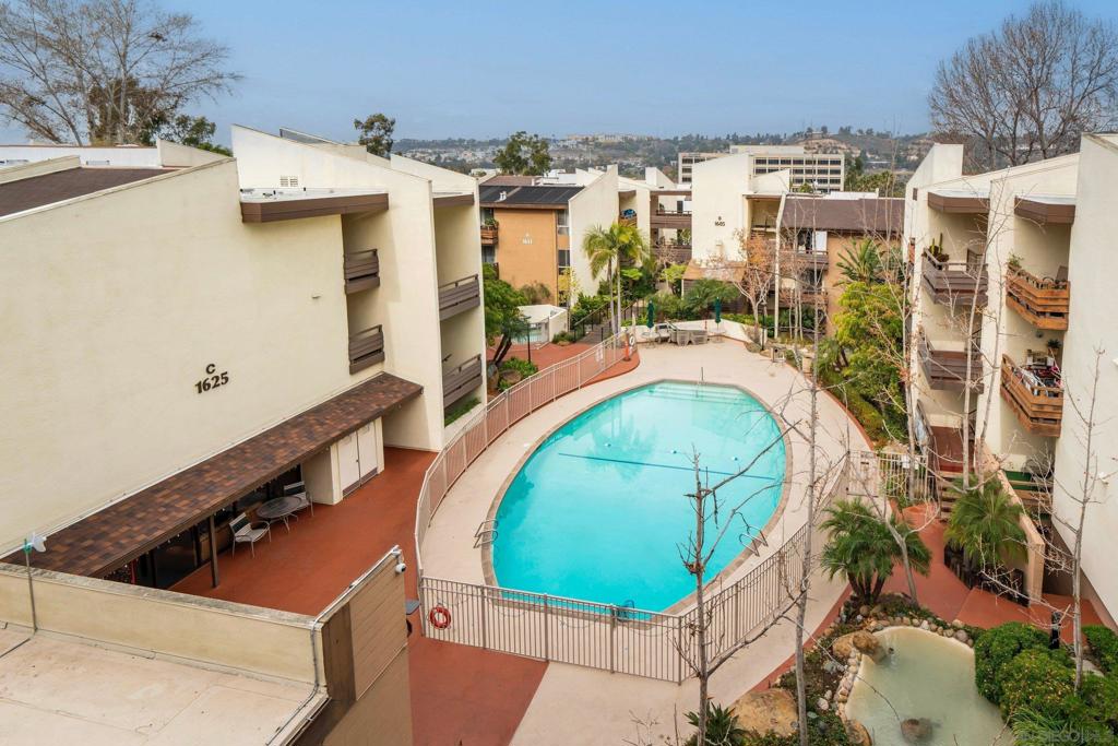 1615 Hotel Circle S - photo 20