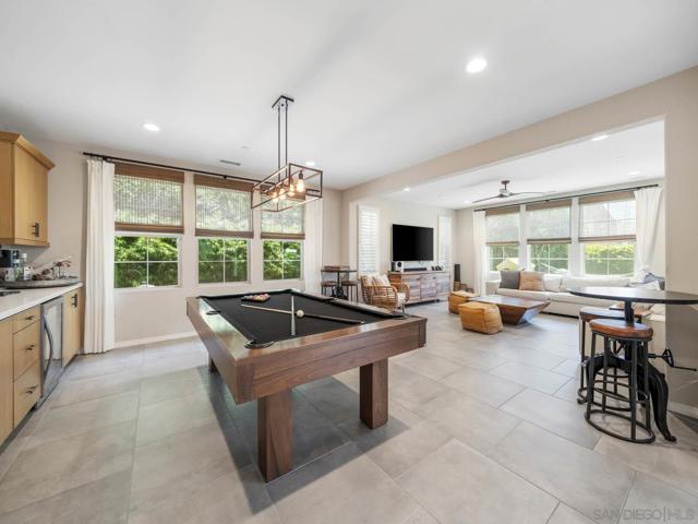 916 Camino Aldea, Chula Vista CA: https://media.crmls.org/mediaz/7b732f0f-2ebe-4a91-b267-13f089d9c265.jpg