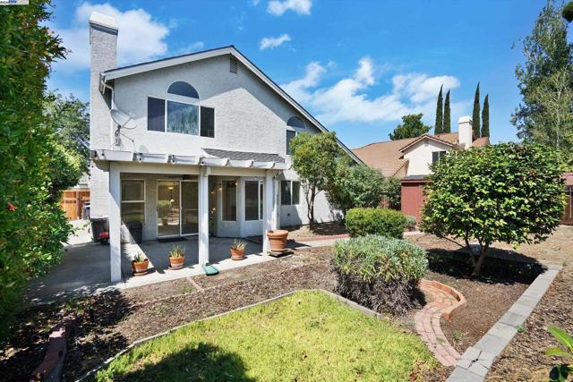1400 Tennis Ln, Tracy CA: https://media.crmls.org/mediaz/7b73dc31-455e-4fee-a59b-952cd9861cfb.jpg