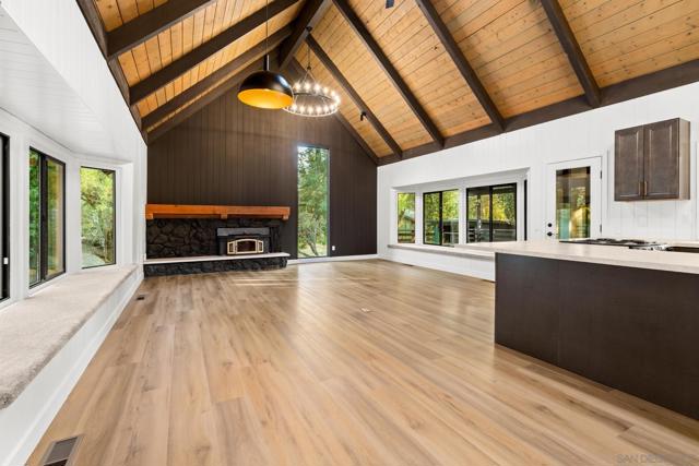 8648 Valley View Trail, Pine Valley CA: https://media.crmls.org/mediaz/7b75526d-7413-4af0-9205-c1276a6ac993.jpg