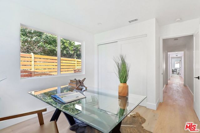 4656 Greenbush Avenue, Sherman Oaks CA: https://media.crmls.org/mediaz/7b763680-ca67-4ae2-bcf3-79827fc5b9df.jpg