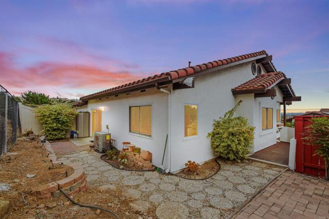 Image 3 for 3932 Murray Hill Rd, La Mesa, CA 91941