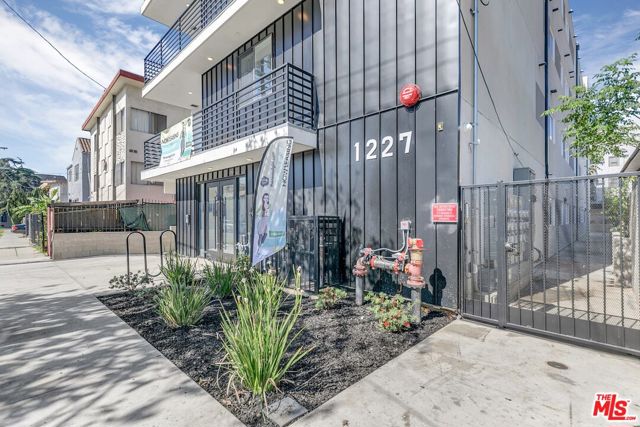 1227 N Berendo Street, Los Angeles CA: https://media.crmls.org/mediaz/7b76f35d-21f8-4a6b-9c01-ca7c060055d4.jpg
