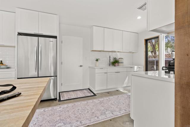 Detail Gallery Image 25 of 64 For 3235 Donna Dr, Carlsbad,  CA 92008 - 4 Beds | 2 Baths