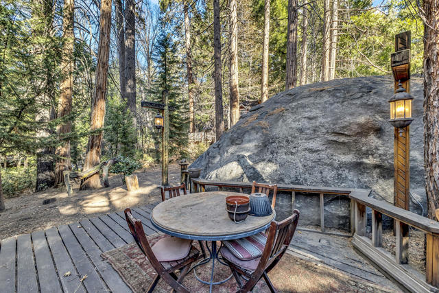 54865 Strong Dr, Idyllwild CA: https://media.crmls.org/mediaz/7b778e20-a267-4b6d-9cd9-8b274213323e.jpg