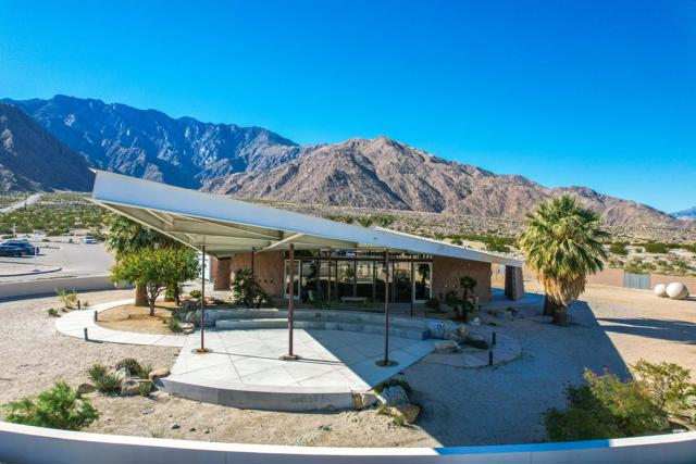 675 N Los Felices W Circle, Palm Springs CA: https://media.crmls.org/mediaz/7b77e1e7-fe45-4d0c-a4d4-40def9144858.jpg