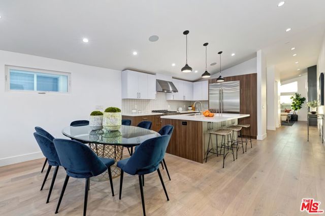 3528 Walnut Avenue, Manhattan Beach, California 90266, 5 Bedrooms Bedrooms, ,3 BathroomsBathrooms,Residential,Sold,Walnut,23238455