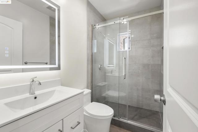 1437 Portland Ave, Albany CA: https://media.crmls.org/mediaz/7b78f768-cd43-41a9-a784-ca26cd036633.jpg