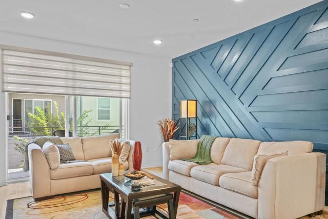 Detail Gallery Image 8 of 57 For 5261 Beachfront Cove St #174,  San Diego,  CA 92154 - 4 Beds | 3/1 Baths