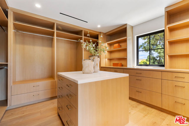 Drew Fenton | 1026 Corsica Drive Pacific Palisades CA | MLS: 7532332 Drew Fenton | 1026 Corsica Drive Pacific Palisades CA | MLS: 7532332