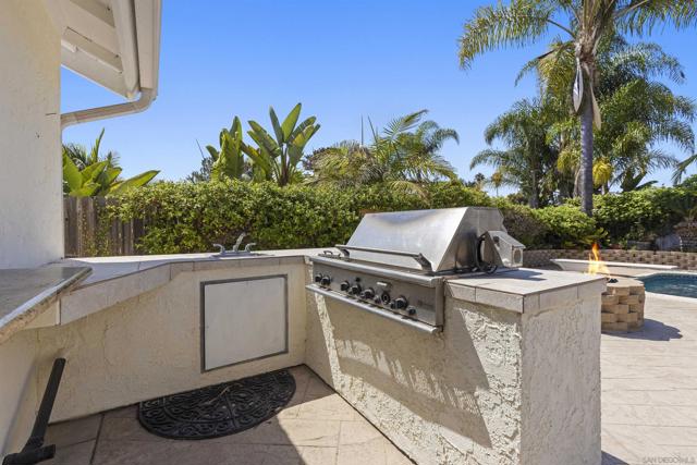 1510 Orangeview Dr, Encinitas CA: https://media.crmls.org/mediaz/7b7a981b-ea15-40b7-8039-323f8feb83b9.jpg