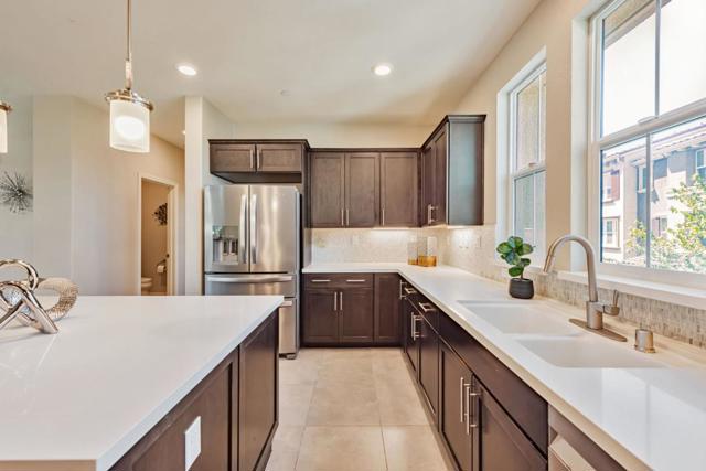 25899 Dollar Street, Hayward CA: https://media.crmls.org/mediaz/7b7b0e37-9df7-419a-a41e-9098aa978e81.jpg