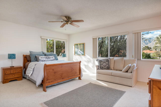 6175 Montecito Drive, Palm Springs CA: https://media.crmls.org/mediaz/7b7b3b2f-d43f-4535-86ce-c75e162329a8.jpg