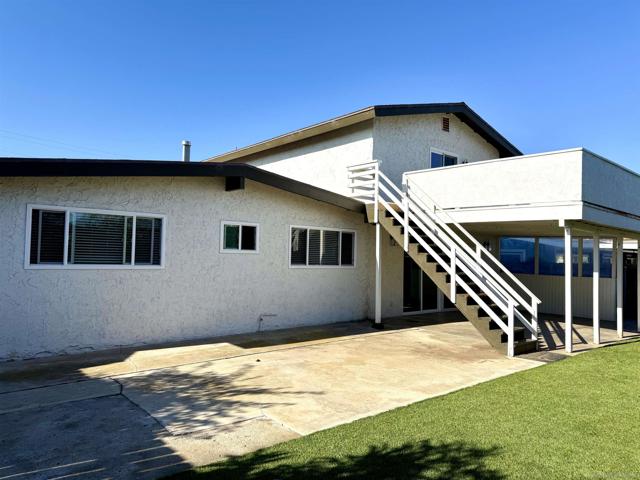 318 Donax, Imperial Beach CA: https://media.crmls.org/mediaz/7b7b4da7-c829-45ac-8989-c00c5ce43d8f.jpg