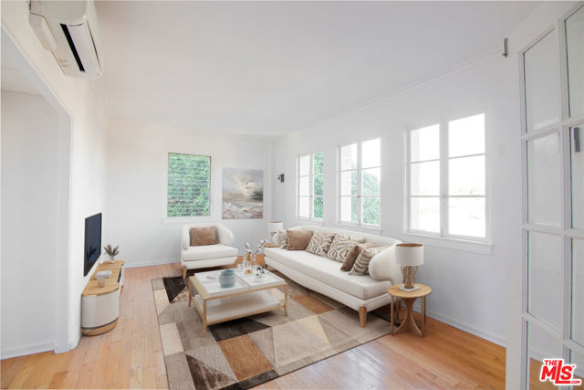 1201 N Crescent Heights Boulevard, West Hollywood CA: https://media.crmls.org/mediaz/7b7bdb70-daea-4051-8dac-c4485c7868d5.jpg