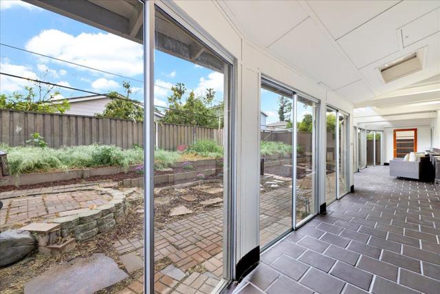 2828 Monte Cresta Way, San Jose CA: https://media.crmls.org/mediaz/7b7c1236-6bf6-4468-b618-6bc7c1518b0d.jpg