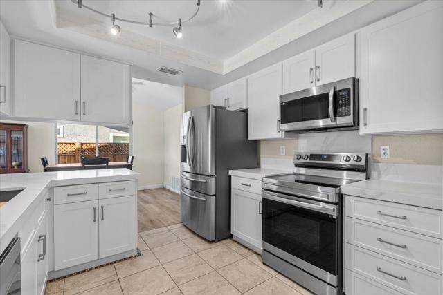 43035 Tennessee Avenue, Palm Desert CA: https://media.crmls.org/mediaz/7b7cab64-cfcd-4ddc-8f34-4c95fe09546f.jpg