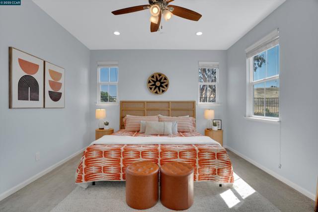 218 Ladybug Ln, Martinez CA: https://media.crmls.org/mediaz/7b7cb534-7b5c-42f1-8288-08c05231c02d.jpg