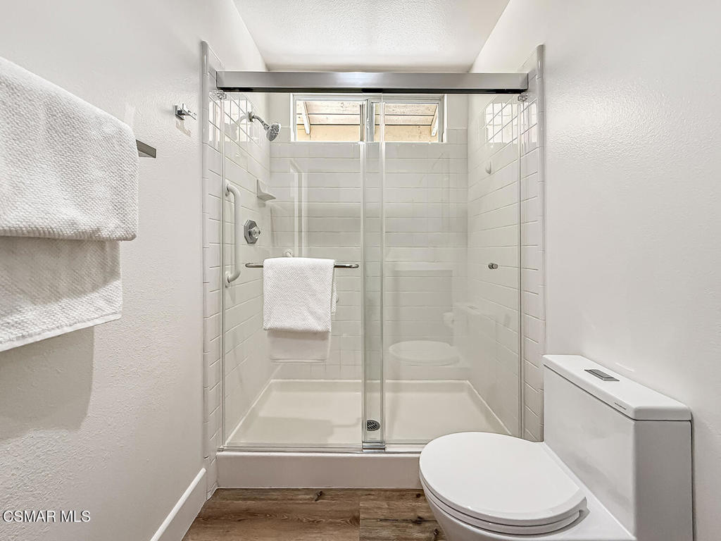 https://media.crmls.org/mediaz/7b7d1e7c-ba6c-4fce-8b26-29be14c62e9a.jpg?preset=X-Large