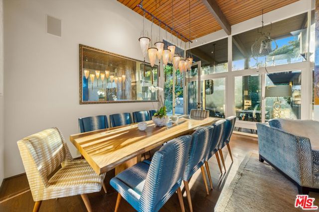 655 Oak Springs Lane, Santa Barbara CA: https://media.crmls.org/mediaz/7b7e4002-61af-421d-b0fc-d9f64b60a9ef.jpg