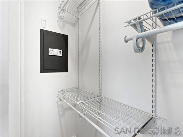 5586 Hamill Ave, San Diego CA: https://media.crmls.org/mediaz/7b7eb34b-e260-45ac-84eb-b7294f79c87f.jpg