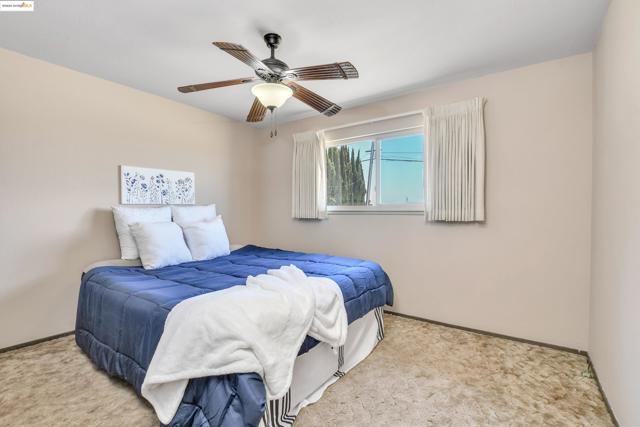 918 Carpenter Rd, Oakley CA: https://media.crmls.org/mediaz/7b7f021e-6d59-4e8b-a848-1da6717f8794.jpg