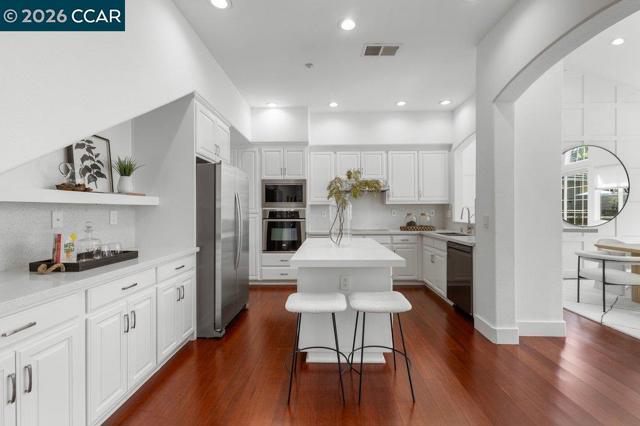 Image 15 of 52 For 172 Sugarloaf Ct