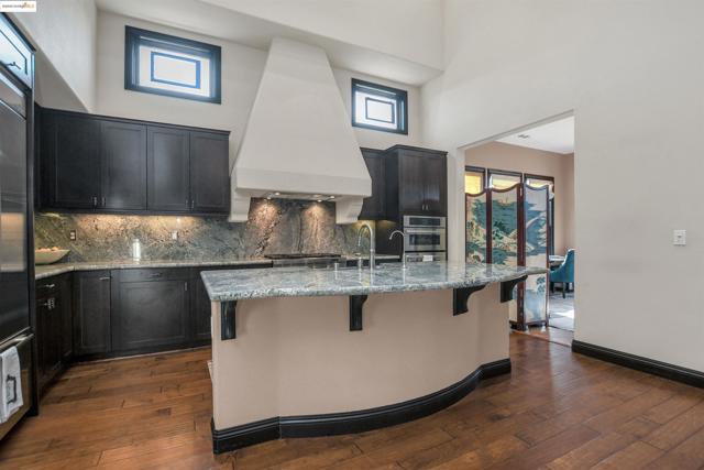 1147 Saint Julien St, Brentwood CA: https://media.crmls.org/mediaz/7b831565-894e-44b8-9a16-821f16e93a87.jpg