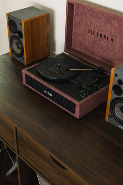 Image 15 of 40 For 748 Calle Rolph