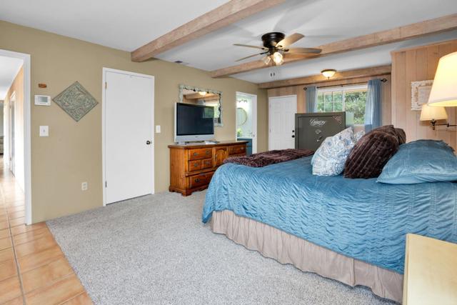 3225 Hillman Lane, Royal Oaks CA: https://media.crmls.org/mediaz/7b838e24-7287-4d4a-b6c2-7fd93a5dd3c0.jpg