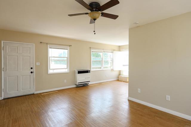 4662 4664 Bancroft, San Diego CA: https://media.crmls.org/mediaz/7b83f386-f9cc-48f7-976c-42774ccdb21c.jpg