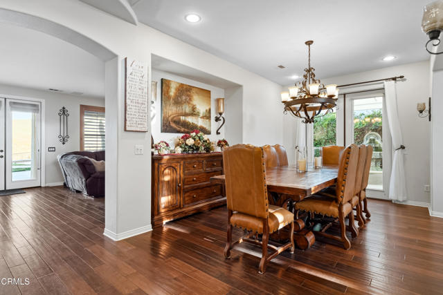 490 Peter Place, Simi Valley CA: https://media.crmls.org/mediaz/7b8449da-8a2e-4ec3-bc5a-3fb71a74d93b.jpg