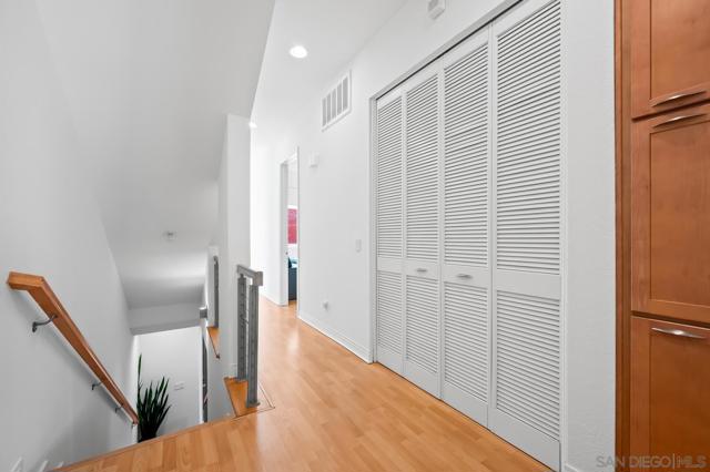 465 S Cleveland St, Oceanside CA: https://media.crmls.org/mediaz/7b851031-640d-4351-85a3-64a36e5bdc19.jpg