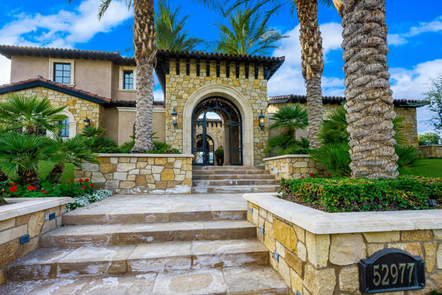 Image 3 of 102 For 52977 Via Dona