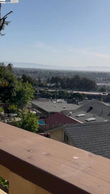 0 Robey Dr, Castro Valley CA: https://media.crmls.org/mediaz/7b866095-81dd-469a-8b49-88b307f7c4f5.jpg