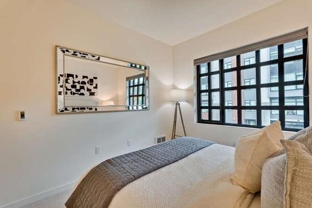 815 Tennessee Street, San Francisco CA: https://media.crmls.org/mediaz/7b866da3-ccbf-4abb-8ae3-f9946d1e05e5.jpg
