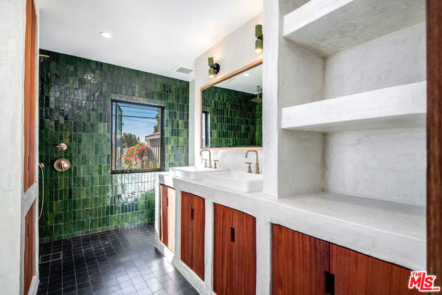 6116 W 85th Place, Los Angeles CA: https://media.crmls.org/mediaz/7b871cce-65ba-4664-8e7d-071a37143d6b.jpg