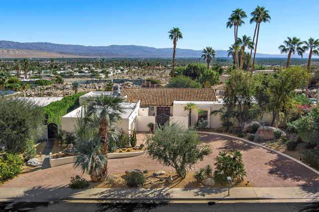 600 S La Mirada Road, Palm Springs CA: https://media.crmls.org/mediaz/7b87d1d8-8c31-4f8d-ac6d-73374587bd8a.jpg