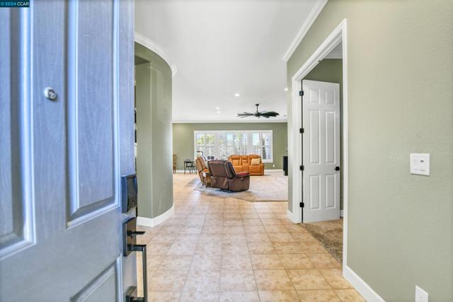 Image 4 of 38 For 2616 Sutter Street