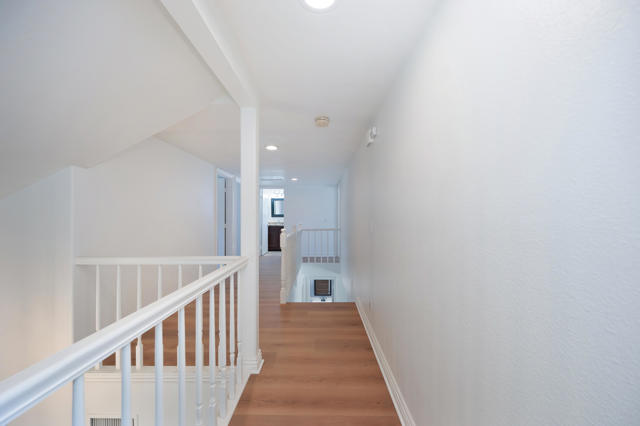 45478 Masters Drive, Temecula CA: https://media.crmls.org/mediaz/7b88499e-99fb-4e0f-bd7c-603220de2f49.jpg
